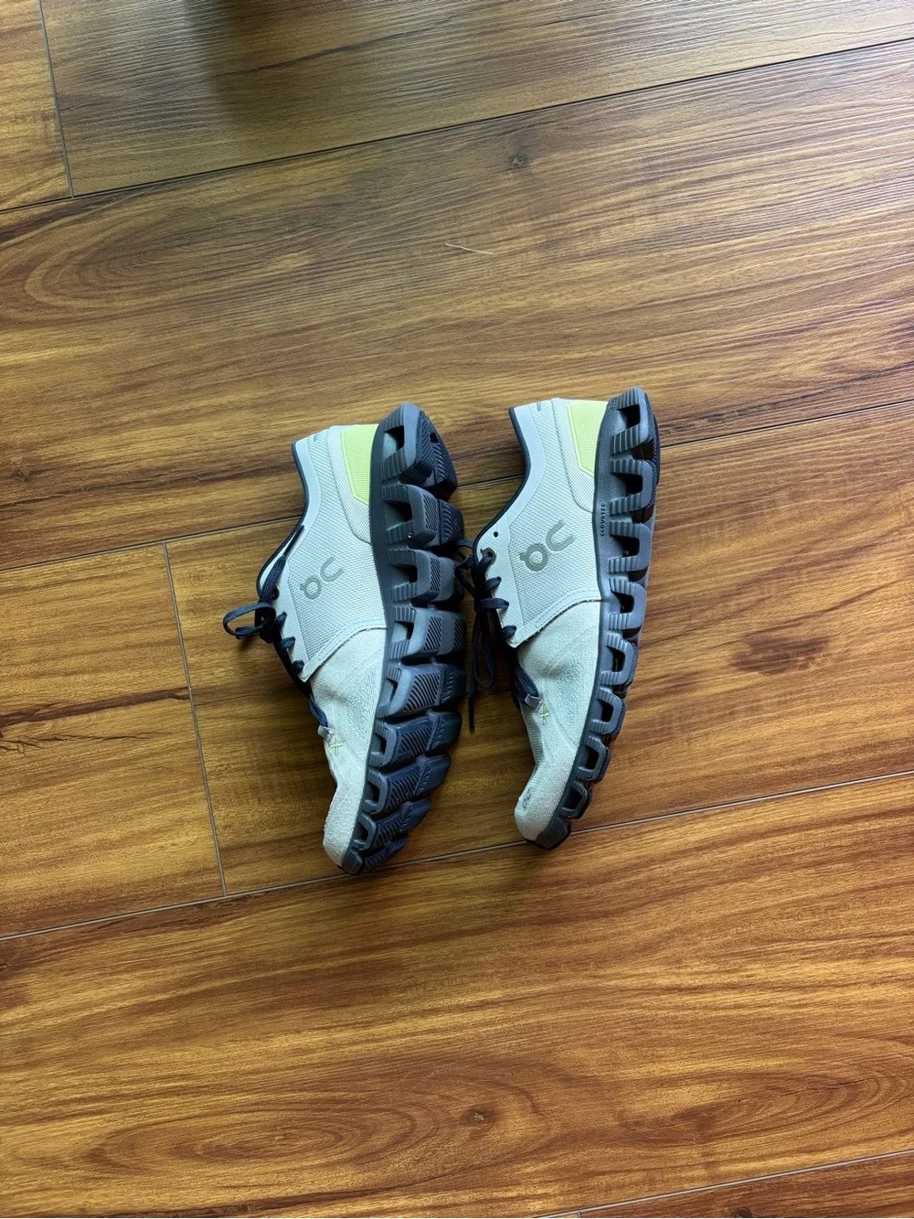 On Running Women’s Sneakers - Picture 6 of 10